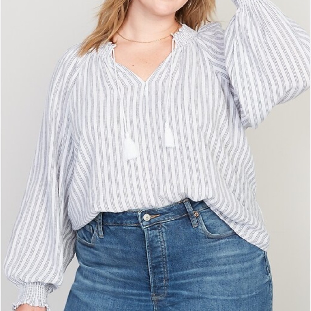 Old Navy Women's Black and White Striped Blouse
